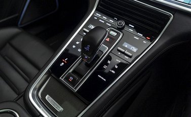 Porsche Panamera Turbo S E-Hybrid Sport Turismo 21