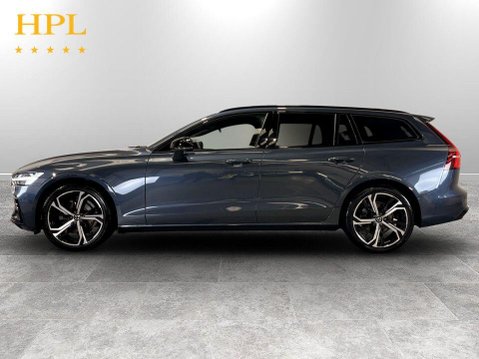 Volvo V60 2.0 B4 MHEV Plus Estate 5dr Petrol Hybrid DCT Auto Euro 6 (s/s) (197 ps) Cr 4