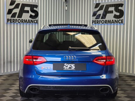 Audi RS4 4.2 FSI V8 Estate 5dr Petrol S Tronic quattro Euro 5 (450 ps) 1