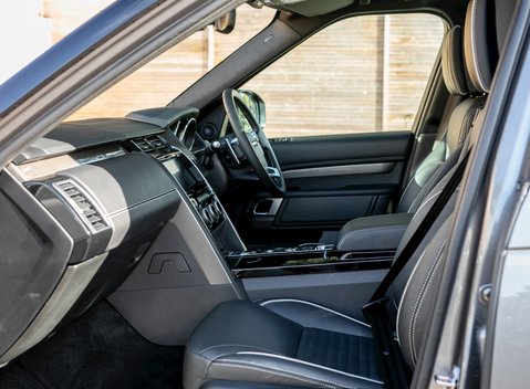 Land Rover Discovery Td6 HSE Luxury 16