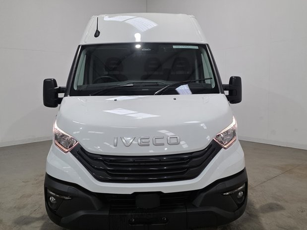 Iveco Daily 2.3 35S14 H2 Roof Business Van 3520L WB 7