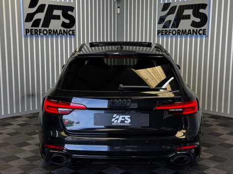 Audi RS4 2.9 TFSI V6 Estate 5dr Petrol Tiptronic quattro Euro 6 (s/s) (450 ps) 15