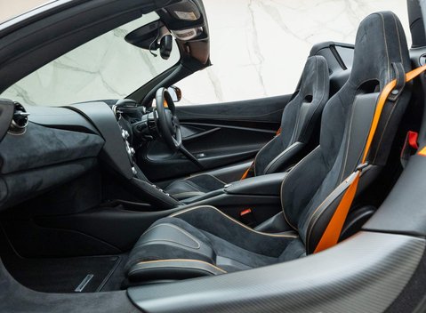 McLaren 720S Spider Peformance 23