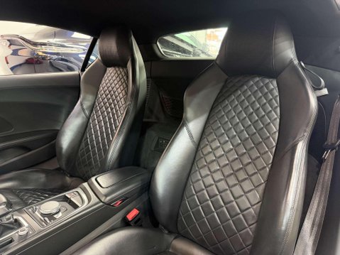 Audi R8 5.2 FSI V10 Performance Coupe 2dr Petrol S Tronic quattro Euro 6 (s/s) (620 32