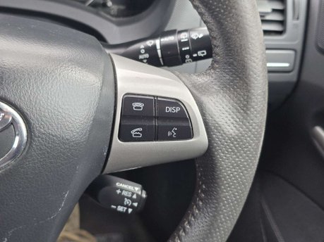 Toyota Auris 1.8 VVT-h T Spirit Hatchback 5dr Petrol Hybrid CVT Euro 5 (s/s) (136 ps) 24
