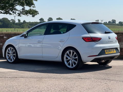 SEAT Leon 2.0 TSI FR Sport DSG Euro 6 (s/s) 5dr 3