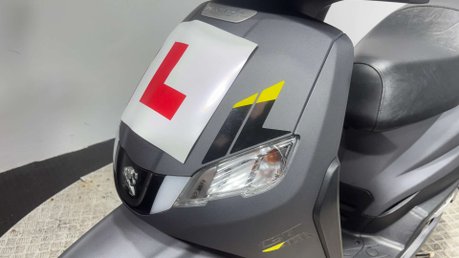 Peugeot Tweet GT 2022 9K RUNS GREAT EASY LIGHT PROJECT BIKE SCOOTER 125CC 26