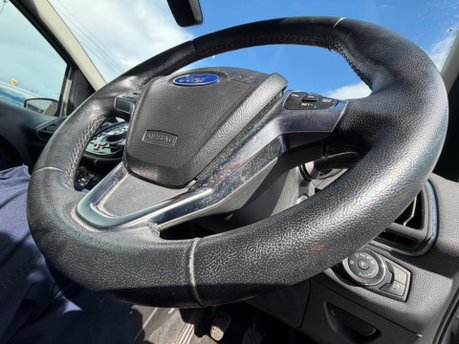 Ford B-Max TITANIUM NAVIGATOR 17