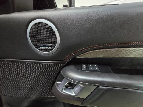 Land Rover Discovery TD6 HSE LUXURY 52