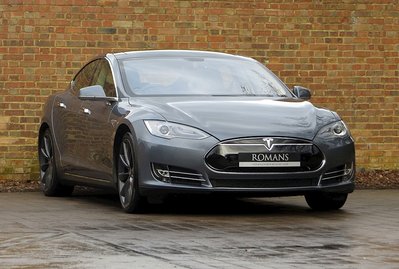 Tesla Model S P85