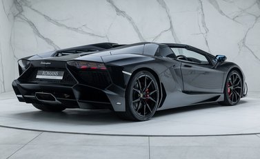 Lamborghini Aventador LP 720-4 50th Anniversary Roadster 8