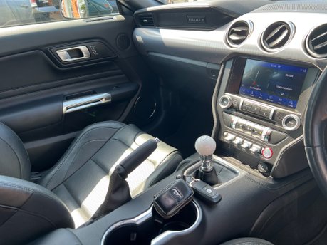 Ford Mustang BULLITT 33