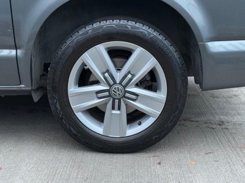 Volkswagen Transporter 2.0 BiTDI T32 Highline Crew Van DSG FWD SWB Euro 6 (s/s) 5dr 20