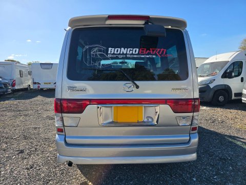 Mazda B Friendee Aero City Runner 7