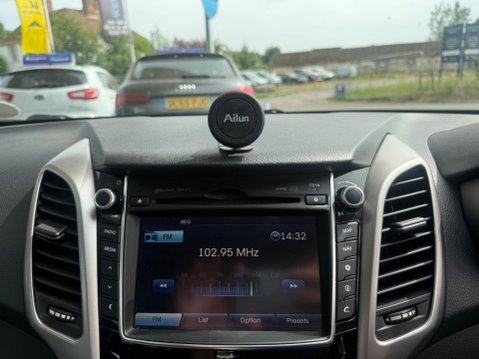 Hyundai i30 1.6 CRDi Blue Drive SE Nav Euro 6 (s/s) 5dr 18