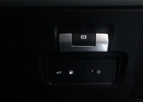 Land Rover Range Rover Evoque 1.5 Range Rover Evoque R-Dynamic HSE P300e Auto 4WD 5dr 46