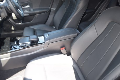 Mercedes-Benz A Class A 200 SPORT EXECUTIVE EDITION 23