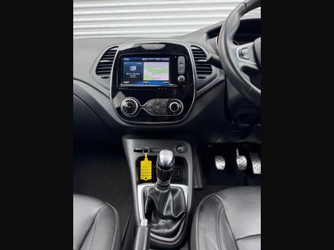 Renault Captur 1.2 TCe ENERGY Signature X Nav SUV 5dr Petrol Manual Euro 6 (s/s) (120 ps) 36