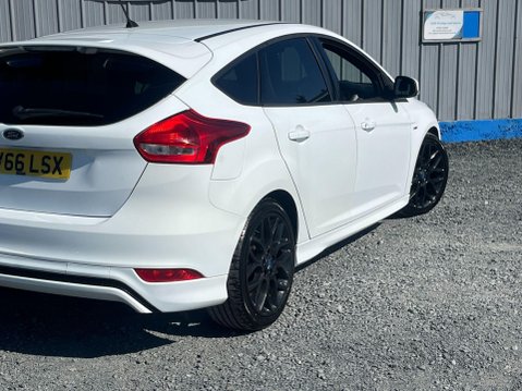 Ford Focus 1.5 TDCi ST-Line Euro 6 (s/s) 5dr 27