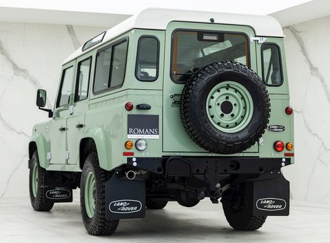 Land Rover Defender 110 Heritage 7