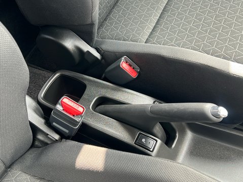 Suzuki Swift ULTRA 28