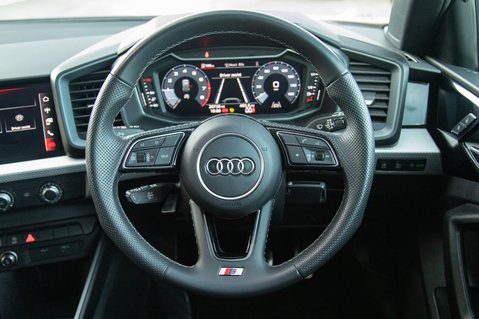 Audi A1 SPORTBACK TFSI S LINE 20