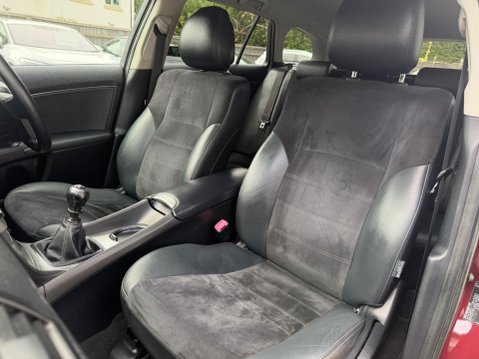 Toyota Avensis 2.0 D-4D Icon Business Edition Tourer Euro 5 5dr 43