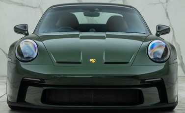 Porsche 911 GT3 TOURING (992) 7