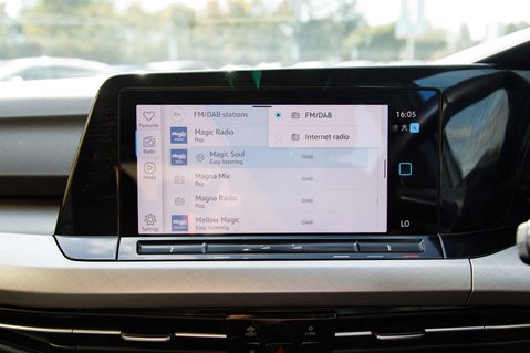 Volkswagen Golf LIFE TSI 25