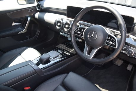 Mercedes-Benz A Class A 200 SPORT EXECUTIVE EDITION 12