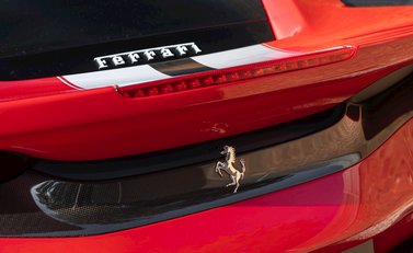 Ferrari 488 Pista 28