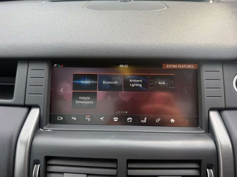 Land Rover Discovery Sport 2.0 Discovery Sport HSE Dynamic Luxury TD4 Auto 4WD 5dr 53