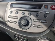 Honda Jazz I-VTEC ES I-SHIFT 27