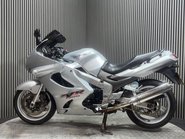 Kawasaki ZZR 2003 ONLY 24K TOURER PROJECT BIKE SPARES OR REPAIR 1200CC 4