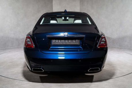 Rolls-Royce Ghost V12. STARLIGHT. H, C & M SEATS. REAR ENTERTAINMENT. HUD. A/CRUISE CONTROL 5
