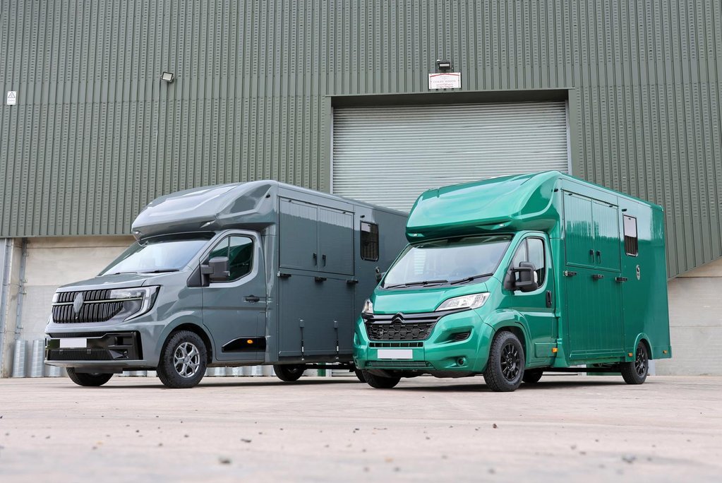 Citroen Relay Brand new 4.5 ton horse box pre reg delivery miles ready to go  31