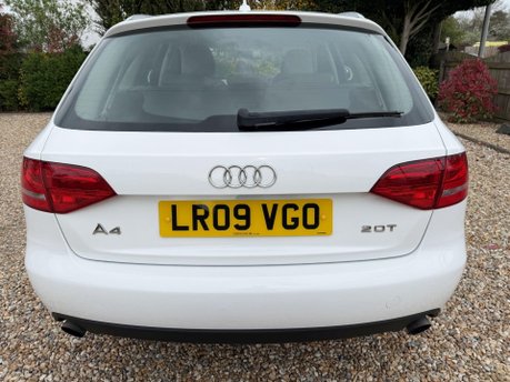 Audi A4 2.0 TFSI SE Euro 4 5dr 9