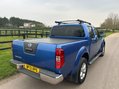 Nissan Navara 2.5 dCi Tekna Auto 4WD Euro 5 4dr 8