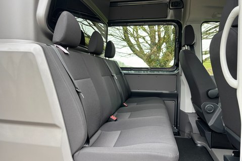 MAN TGE 3.180 4Motion Standard Hr DCIV - DSG Auto - 5 Seats 18