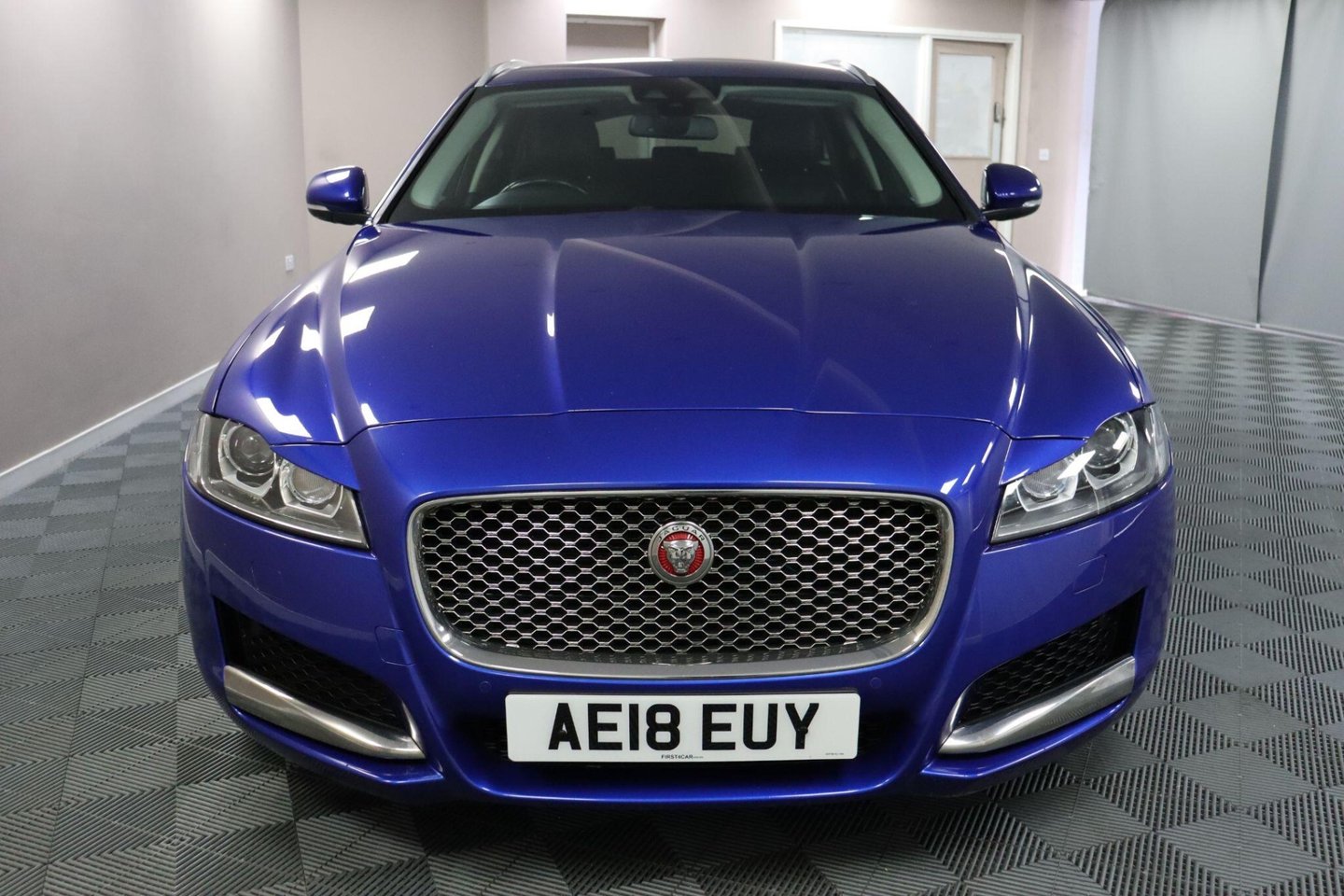 2018 Jaguar XF — image 2