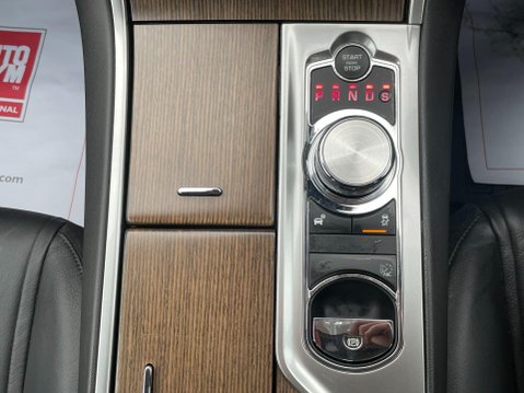 Jaguar XF 2.2d Luxury Auto Euro 5 (s/s) 4dr 27