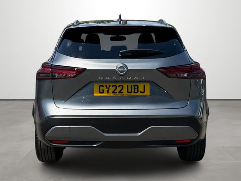 Nissan Qashqai 1.3 DiG-T MH 158 Tekna 5dr 8