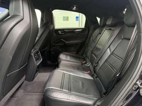 Porsche Cayenne 3.0 V6 E-Hybrid 14.1kWh Coupe 5dr Petrol Plug-in Hybrid TiptronicS 4WD Euro 42