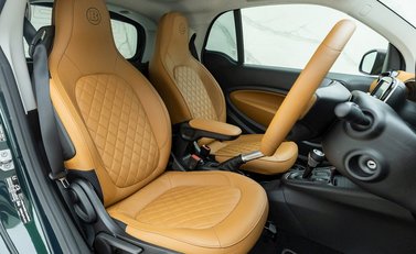 Smart Fortwo Coupe Racing Green Edition 10