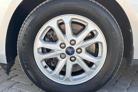 Ford Transit Connect 240 L2 120 ps Limited Panel Van 29