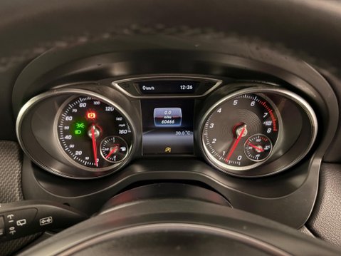 Mercedes-Benz GLA 1.6 GLA200 SE (Executive) Euro 6 (s/s) 5dr 13