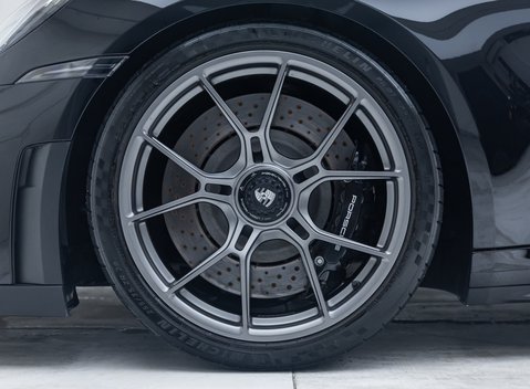 Porsche 911 GT3 TOURING (992.2) 10