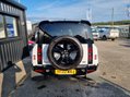 Land Rover Defender X-DYNAMIC HSE MHEV 7