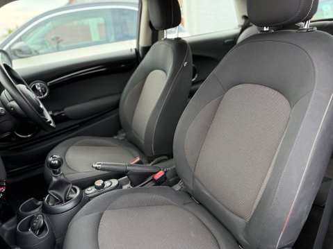 Mini Hatch COOPER 10