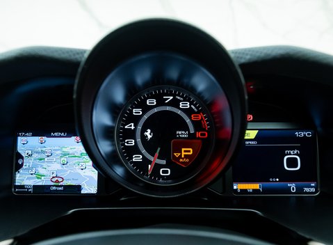 Ferrari 812 Superfast 21